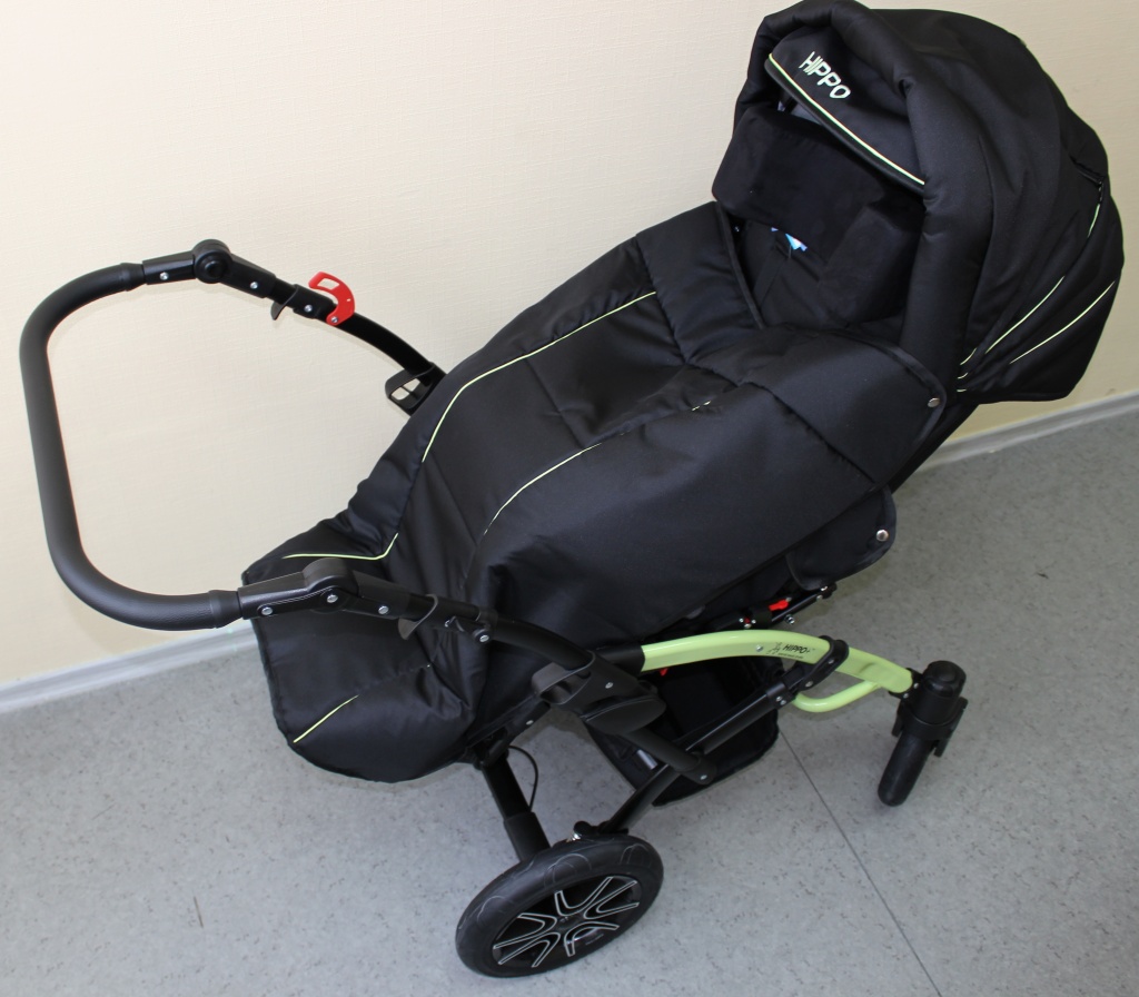 теплый мешок на ножки коляски Гиппо.JPG